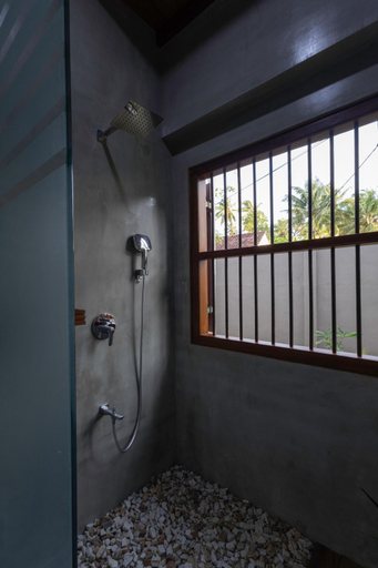 Bathroom 3, Mudliyar House, Hikkaduwa