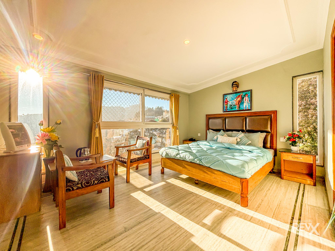 Bedroom 3, Hotel Dev Palace, Dehradun