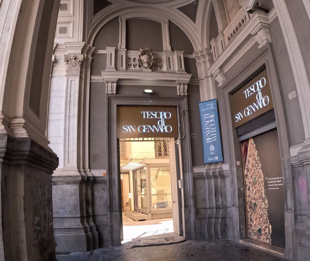Exterior & Views, QUEEN 20 - PRIVATE ROOMS DUOMO, Napoli