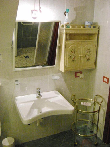 Others 5, Albergo Corte Antica, Verona