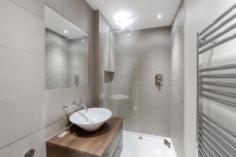 Bathroom, Roomspace Serviced Apartments -Kinnaird Court, Surrey
