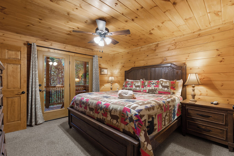 Bedroom 2, Cozy Bear Lodge, Sevier