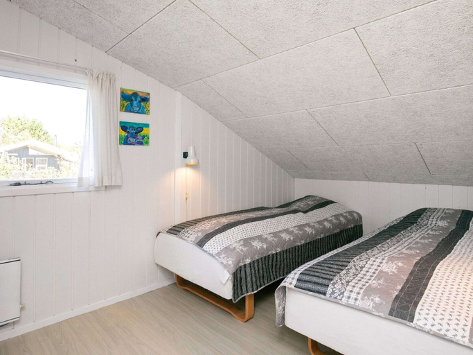 Bedroom 3, 8 Person Holiday Home in Blokhus, Jammerbugt