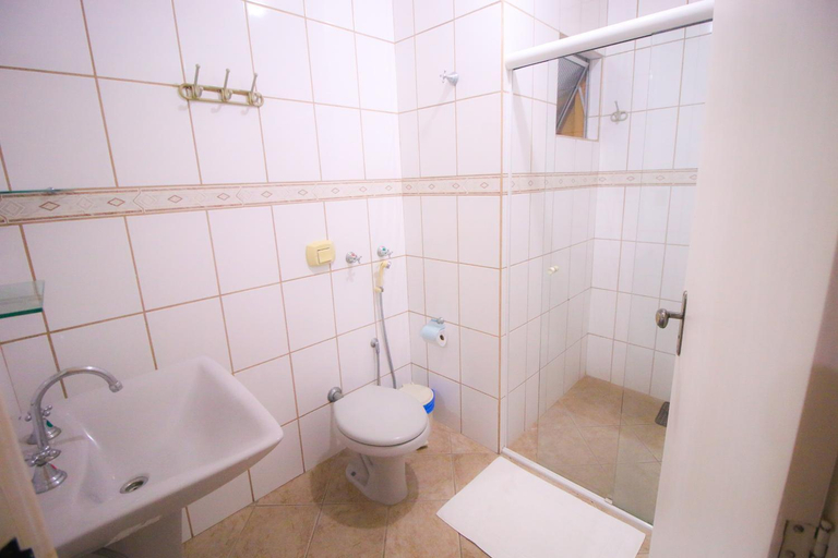 Bathroom 3, Premier Palace Hotel, Araranguá