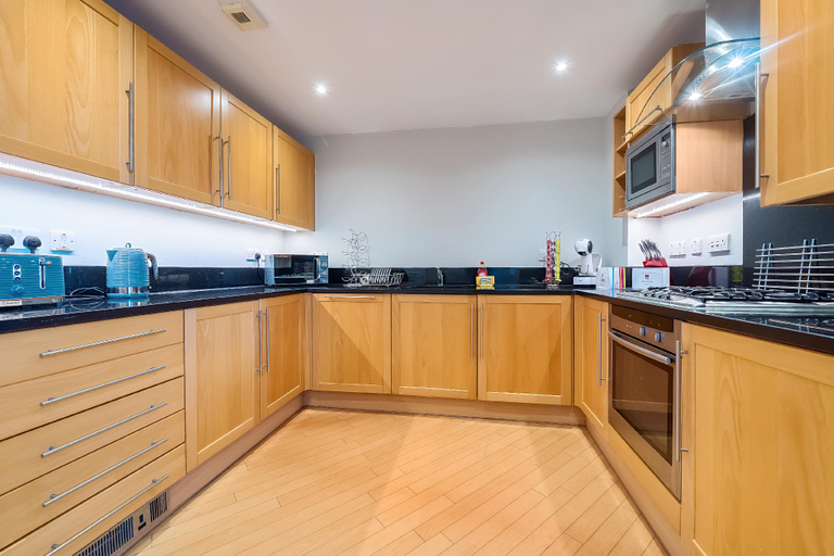 Others 4, Roomspace Serviced Apartments - The Courtyard Penthouse, London