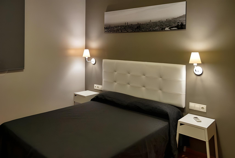 Bedroom 2, APARTMENTS HOTEL SANT PAU, Barcelona