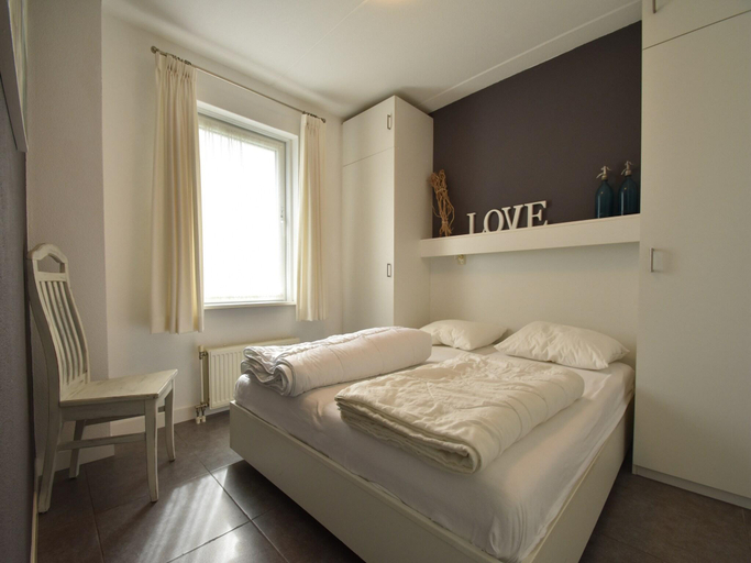 Bedroom 2, Wellness aan het Water in Earnewoude, Tytsjerksteradiel