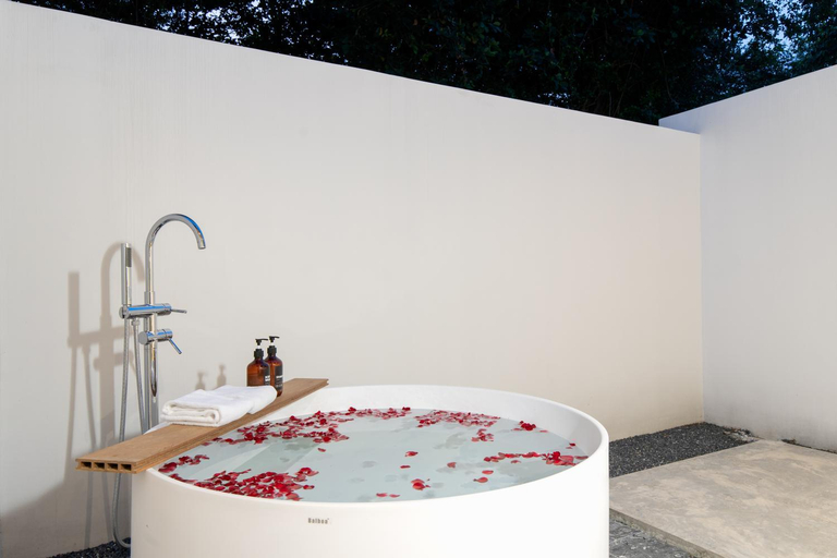 Bathroom 3, The Season Resort, Muang Rayong