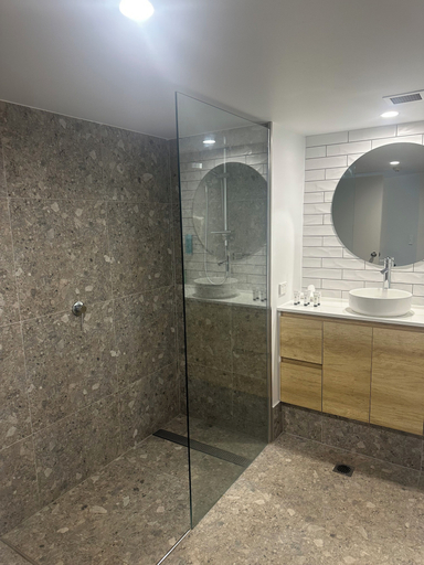 Bathroom 6