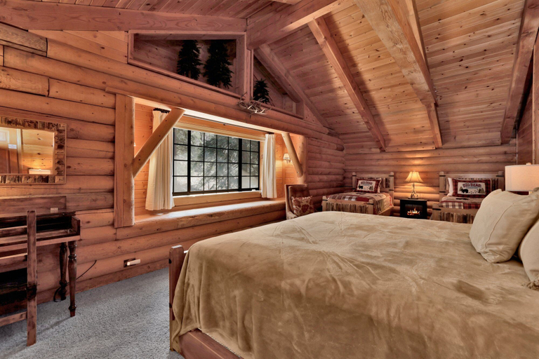 Bedroom 3, Woodland LOG #1887, San Bernardino