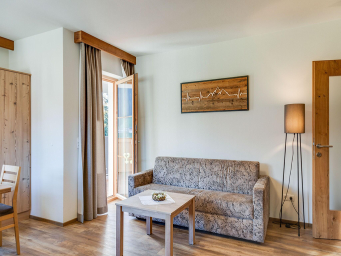 Others 5, Apartment in Wald near Zillertal Ski Arena, Zell am See