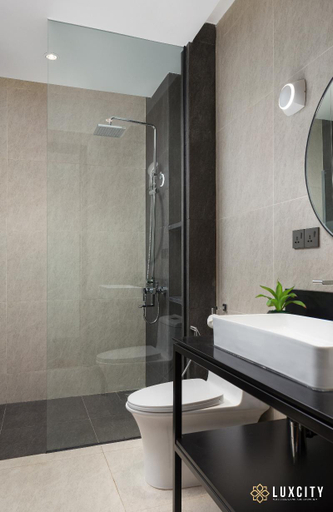 Bathroom 4