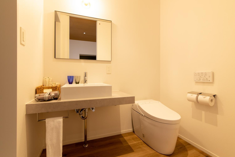 Bathroom 3, セトノウツツ, Suō-Ōshima