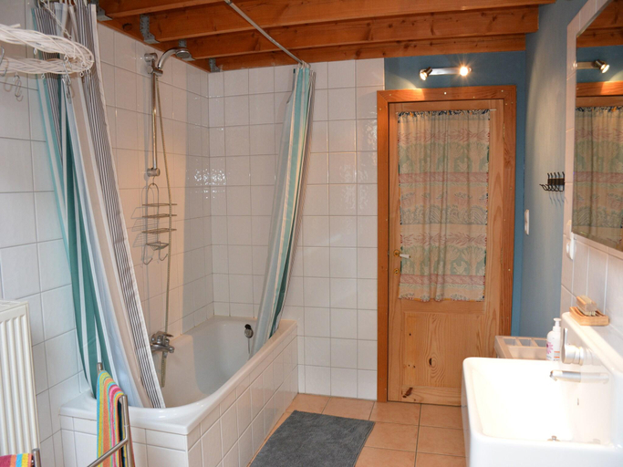 Bathroom 3, Cozy Farmhouse Near Houffalize, Luxembourg