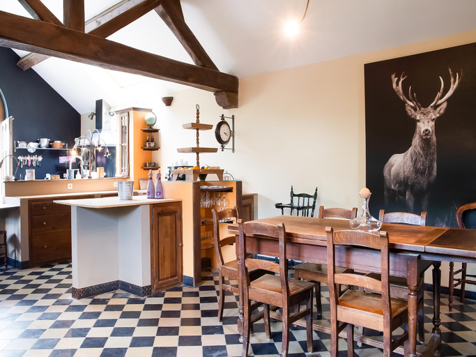 Food & Drinks 5, Holiday home with sauna and swimming pool, Liège
