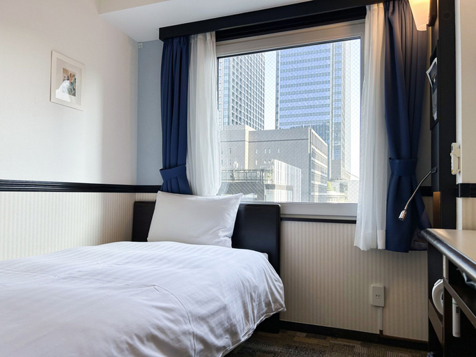 Bedroom 3, Toyoko Inn Tokyo-eki Yaesu Kita-guchi, Chiyoda