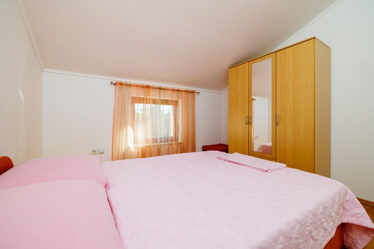 Bedroom, Krpan, Crikvenica