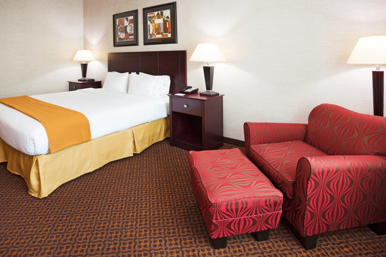 Bedroom 4, Holiday Inn Express CARROLLTON by IHG, Carroll