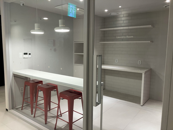 Bathroom 3, HOMESRED MYEONGDONG, Jung