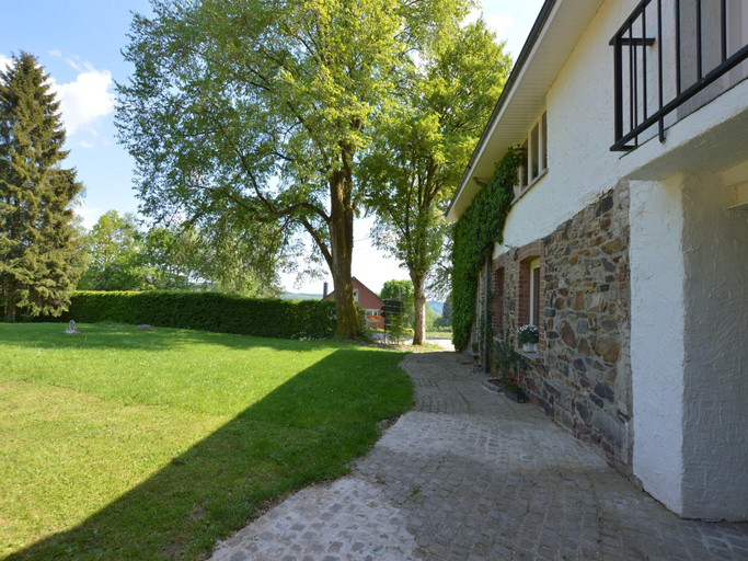 Others 5, Charming Stay near Circuit Spa, Liège