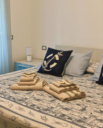 Bedroom 2, Holiday Rooms La Campagnetta, Savona