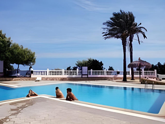 Sport & Beauty 2, FERGUS Style Punta Arabi, Baleares