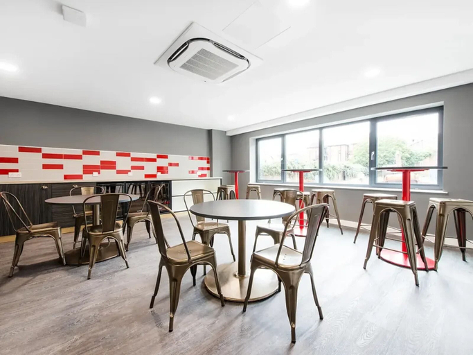 Food & Drinks, Student Only Austen House, Southampton