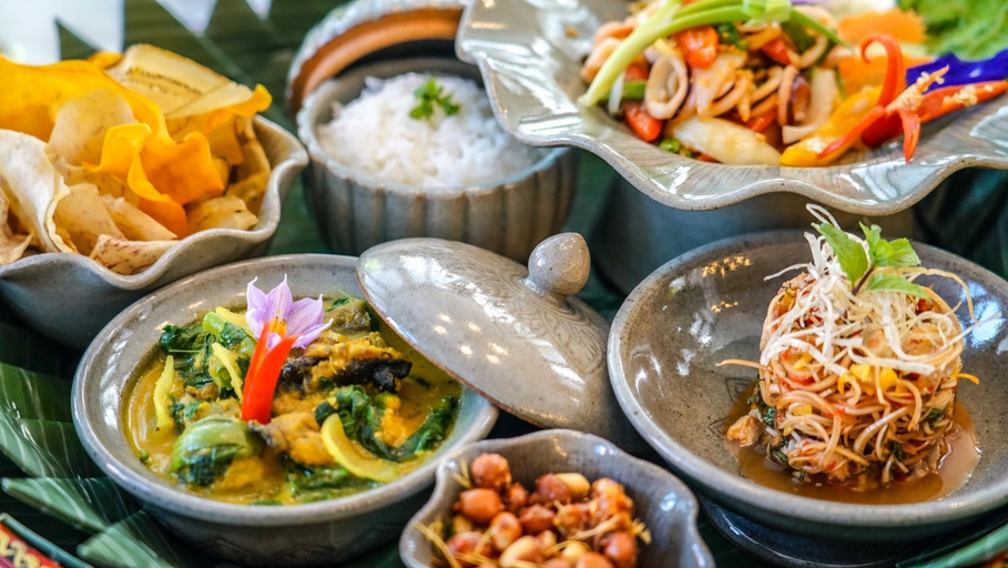 Food & Drinks 5, Phoum Chaufea Resort, Puok