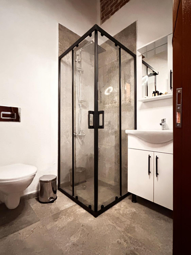 Bathroom 2, Milestone Hotel Kucukkoy, Ayvalık