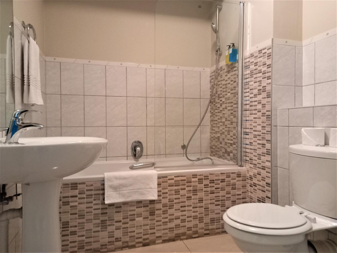 Bathroom, Majorca Apartments by BON Hotels , City of Cape Town