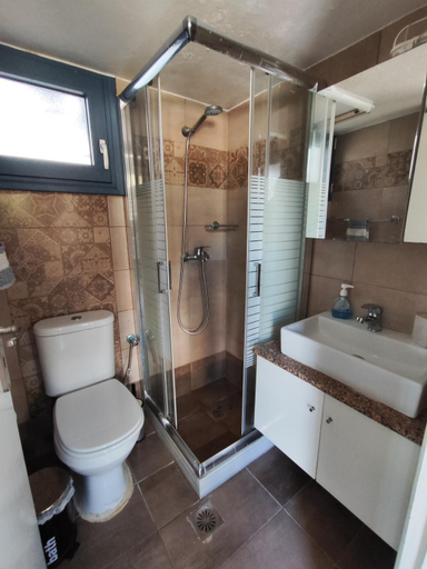 Bathroom, BlueTel Lixouri, Ionian Islands