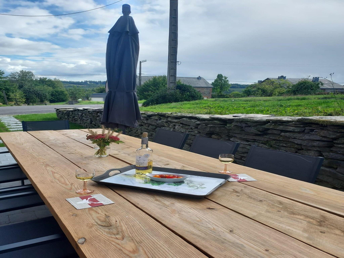Food & Drinks 5, Holiday home in Walloon Ardennes, Namur