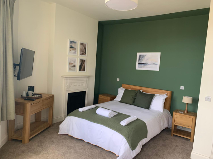 Bedroom 3, The Fox & Hounds, London