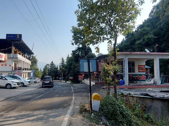 Exterior & Views, Hotel Hill Paradize couples & family Friendly,on the Kempty fall highway#balcony & terrace hill view, Dehradun