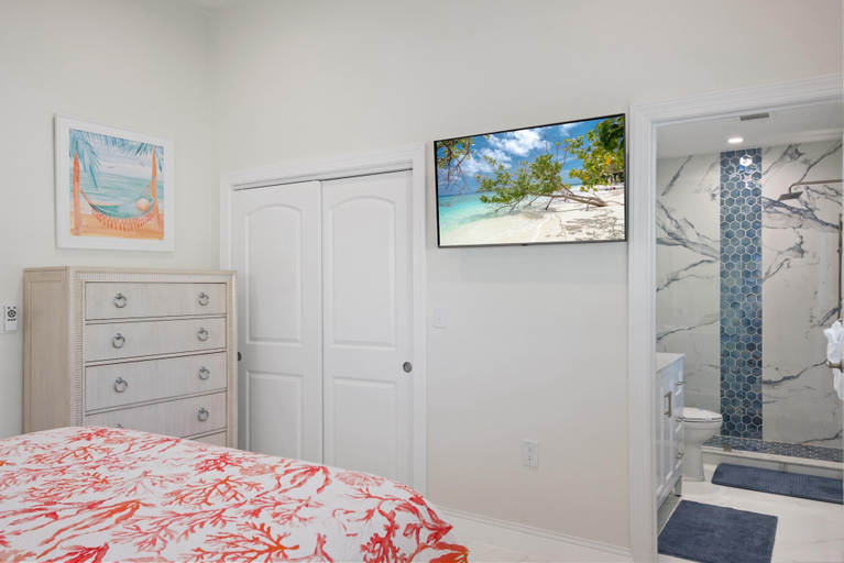 Bedroom 3, Paradise Palms, Lee