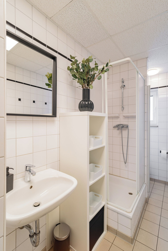 Bathroom 4, Arbio Apartment In Wustermark, Havelland