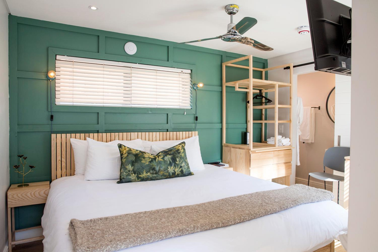Bedroom 3, Antrim House Boutique Hotel by Totalstay, City of Cape Town