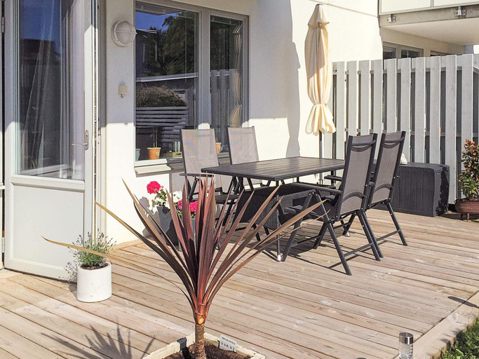 Others 5, Summer Gem in Central Visby-By Traum, Gotland