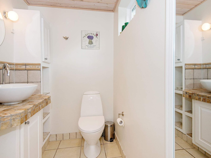 Bathroom 3, 6 Person Holiday Home in Glesborg, Norddjurs