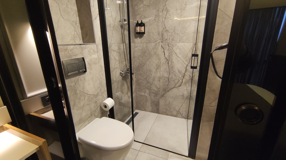 Bathroom 4, Felix Hotel, Şişli