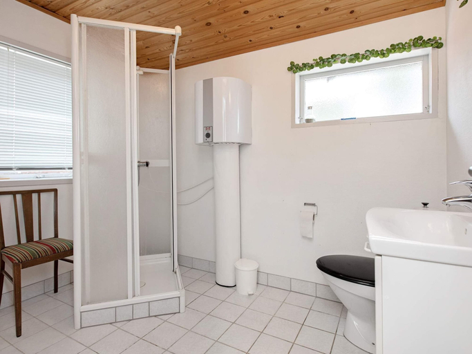 Bathroom, Comely Holiday Home in Thisted near Beach, Thisted