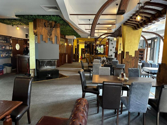 Food & Drinks, Студио в Хотел Аисберг, Samokov