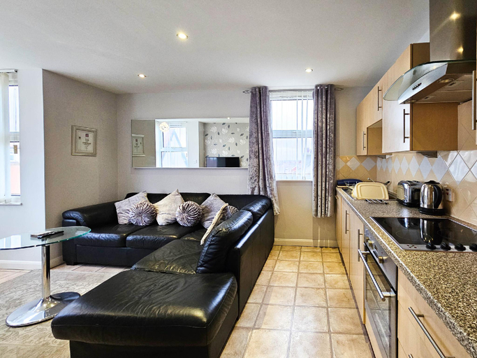 Others 4, Pearl Suite, Blackpool