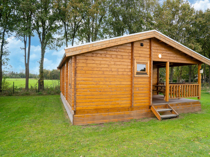 Others 2, Chalet in Brabant near Nature Reserves, Valkenswaard
