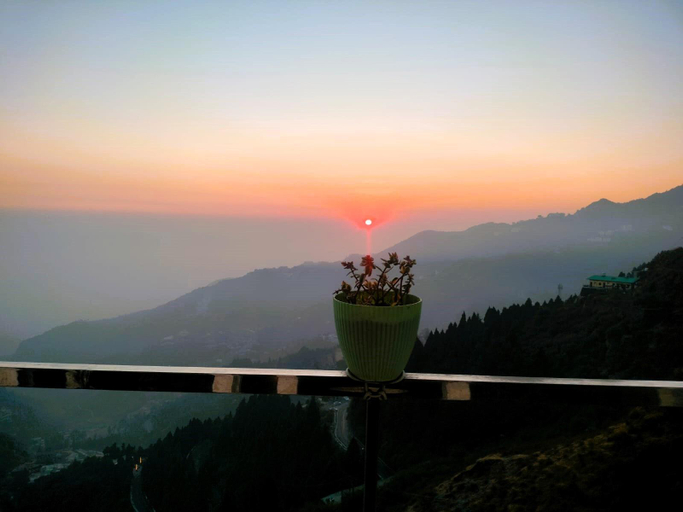 Others 4, The Palm Aryan Mussoorie - 5 mins Walk to Mall Road, Dehradun