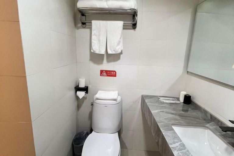 Bathroom 3, Yuelin Hotel, Fuzhou