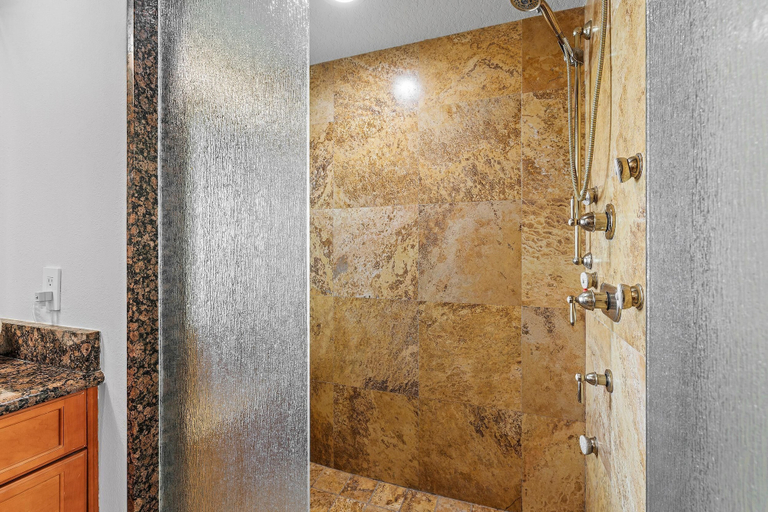 Bathroom 5, Oceanwalk 10-601, Volusia