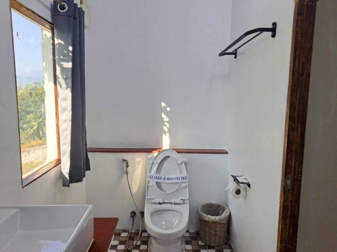 Bathroom 2, โอลิว่า วิว รีสอร์ต, Suan Phung