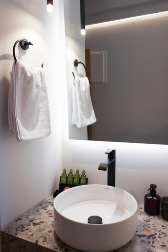 Bathroom 3, UpHill Unique Boutique Hotel , Thessaly