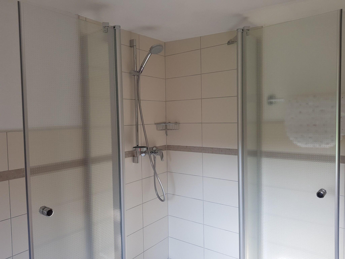 Bathroom 3, gemutliche Ferienwohnung in Kaifenheim, Cochem-Zell